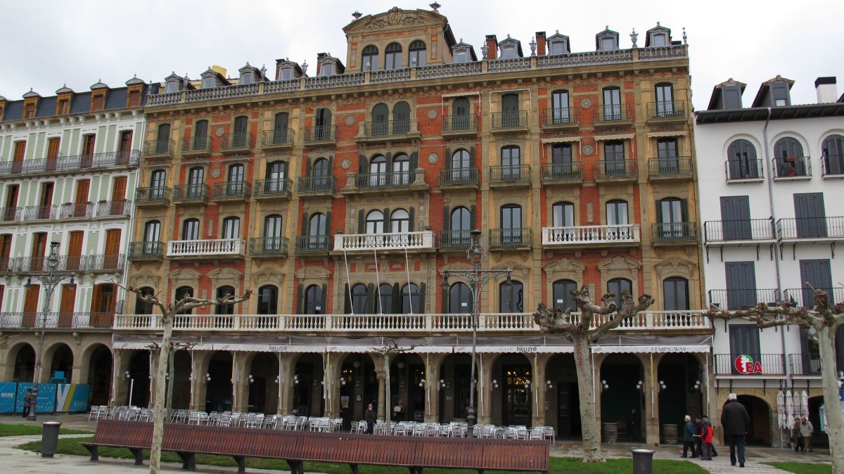 Gaztelu plaza, Iruñea