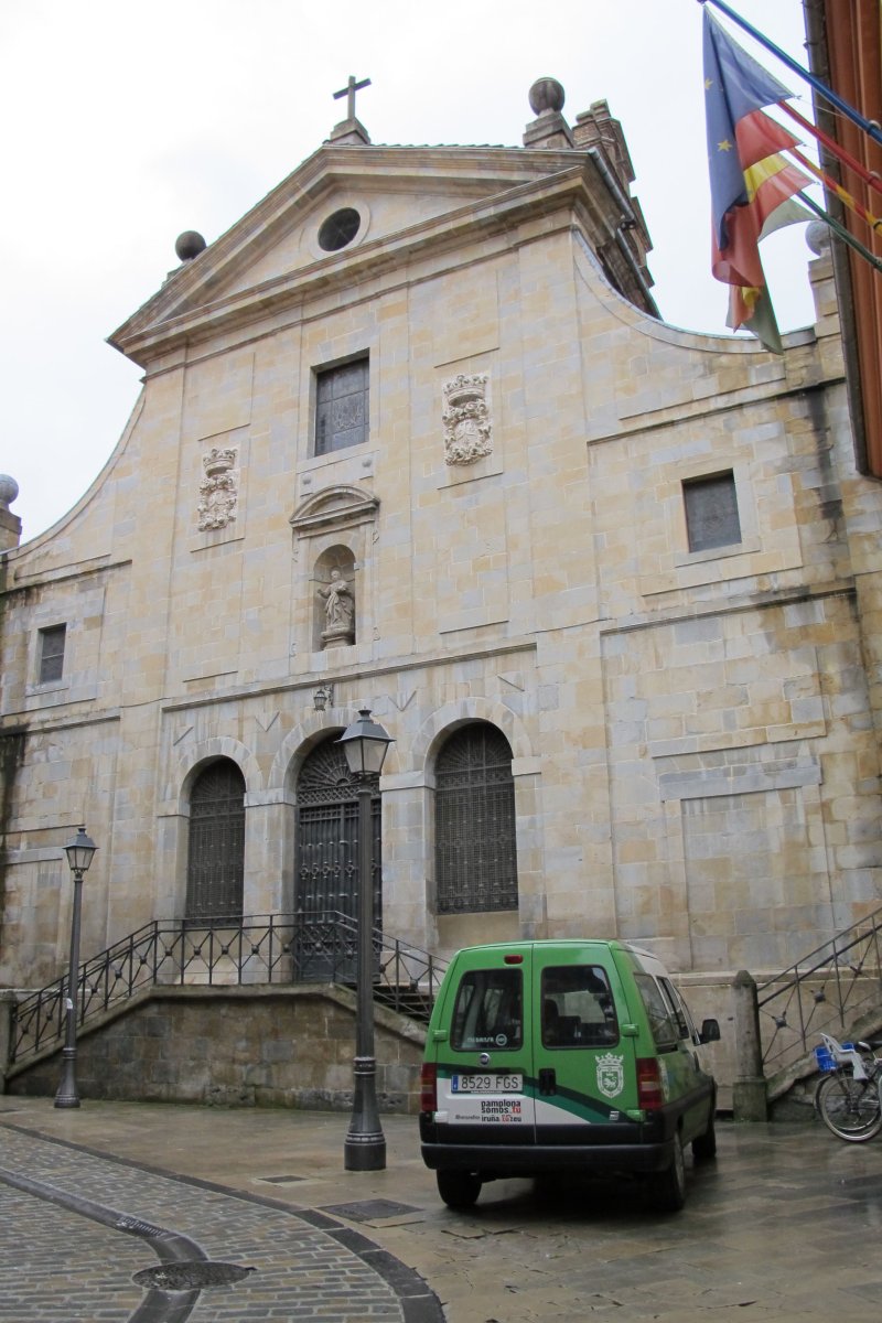 Carmelitas Descalzas komentua, Iruñea