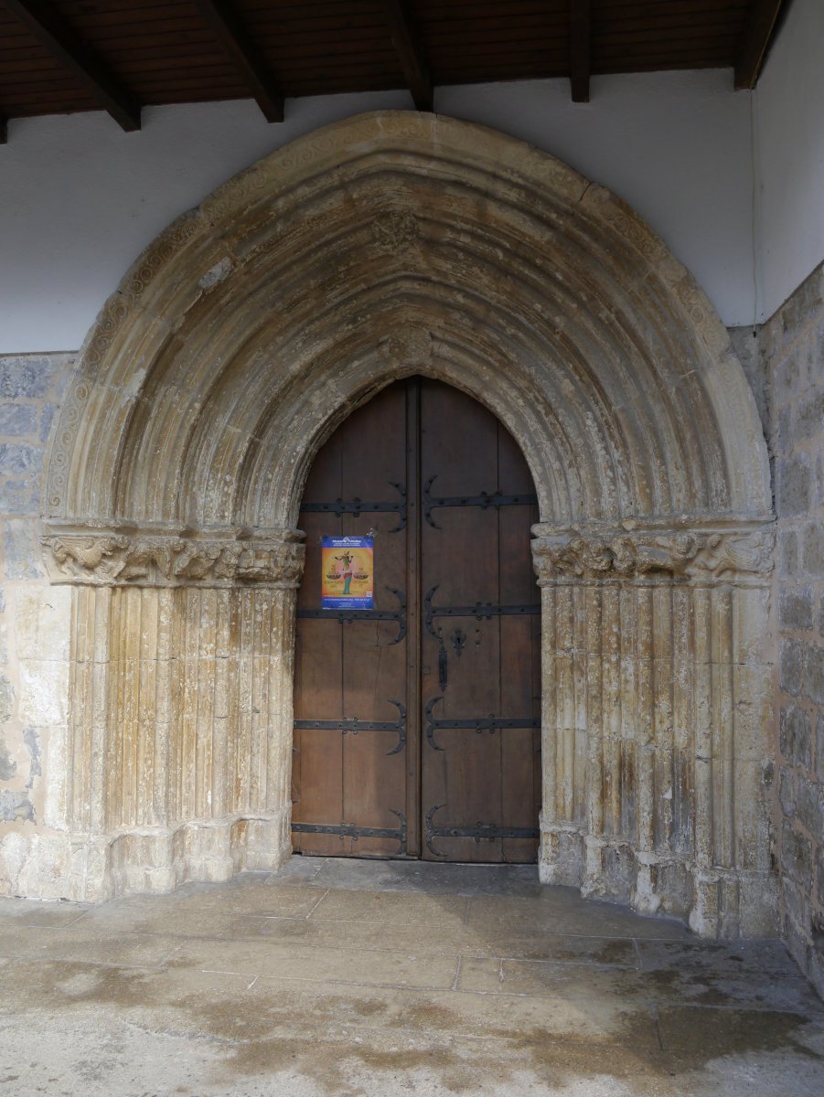 San Vicente eliza, Etxarren