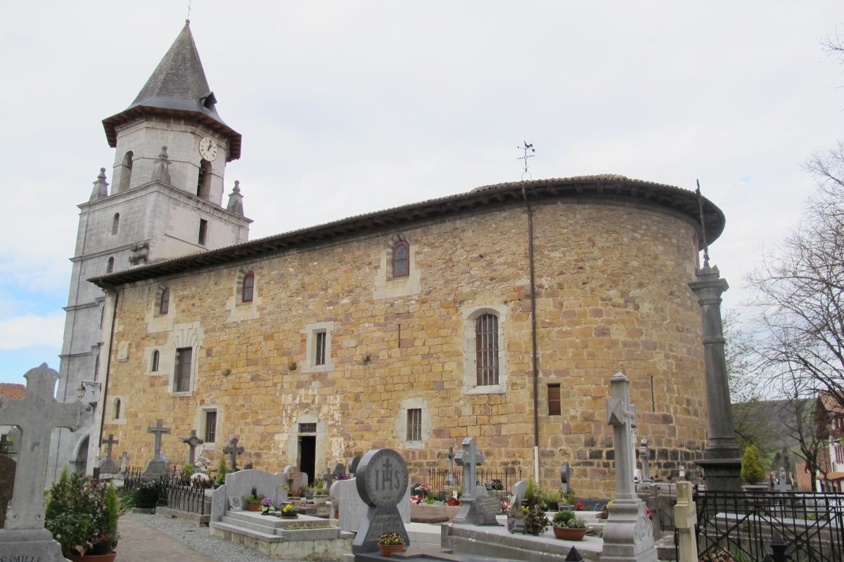 Asuncion eliza, Ainhoa