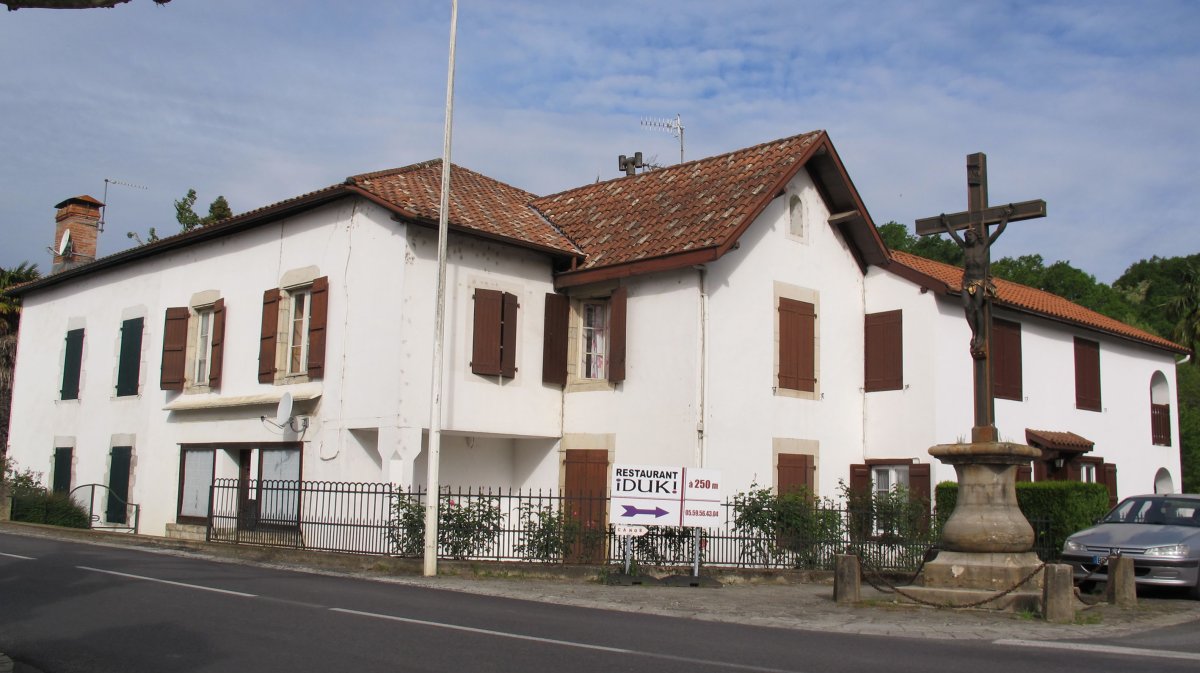 Bastidako etxeak, Bastida