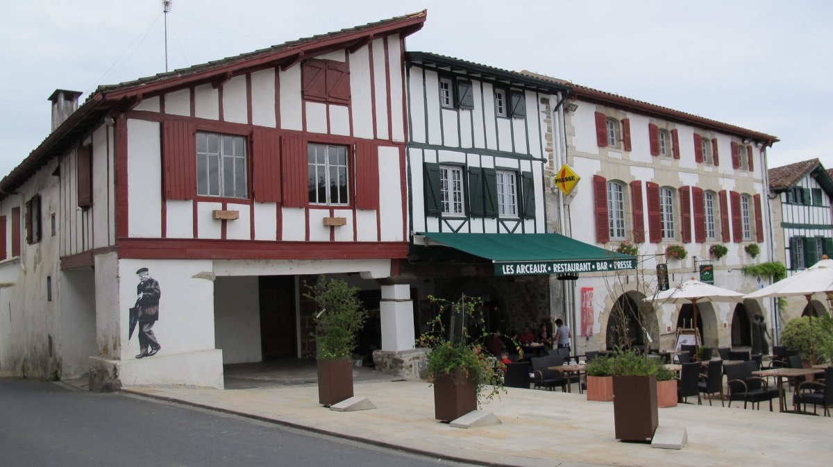 Bastidako etxeak, Bastida