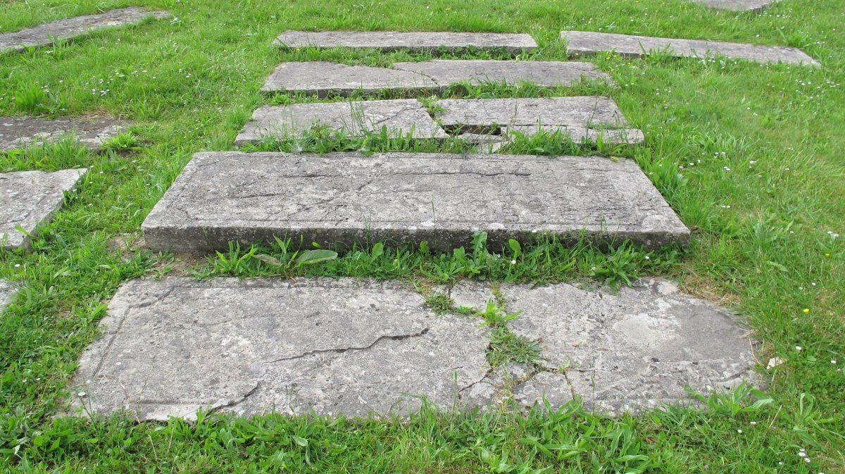 Isrraeliten Hilerria, Bastida