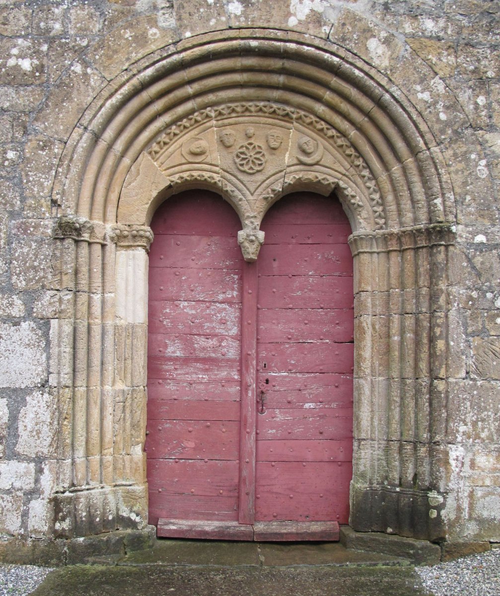 Saint Jacques eliza, Arruta Sarrikota