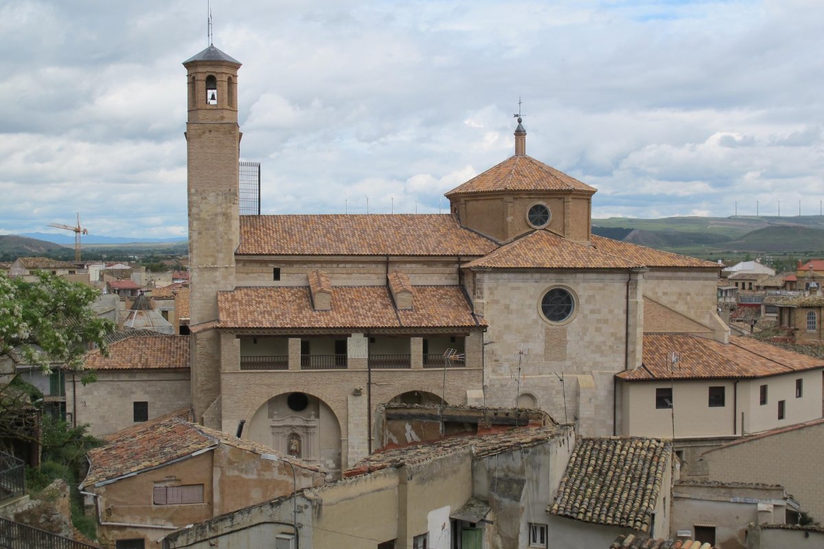 Santa Maria eliza, Faltzes