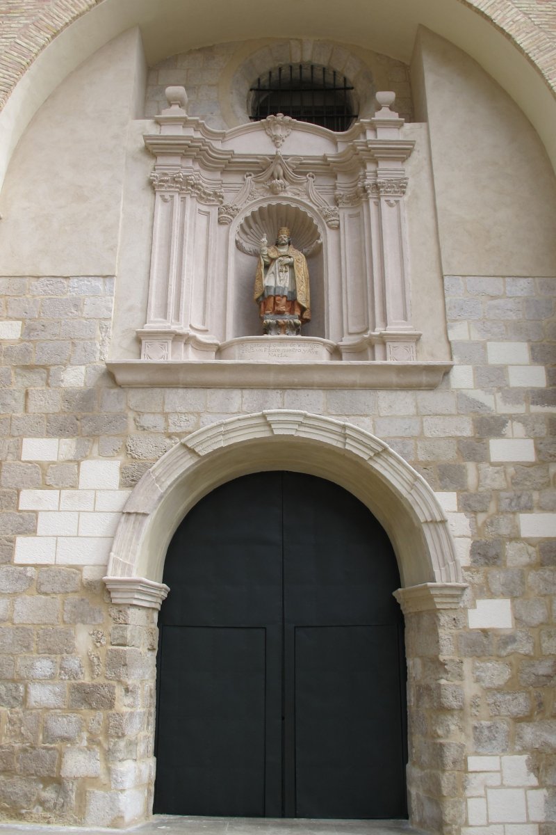 Santa Maria eliza, Faltzes