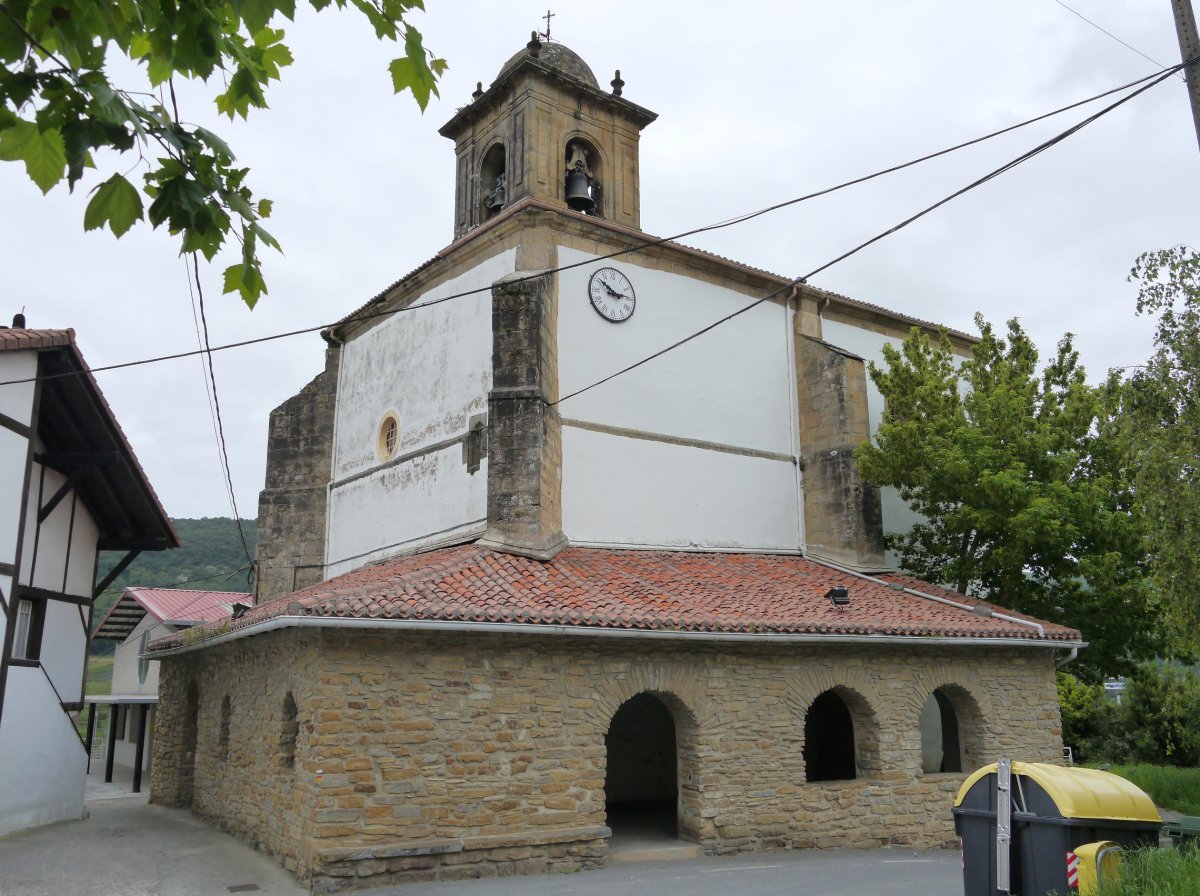 San Bartolome eliza, Oikia