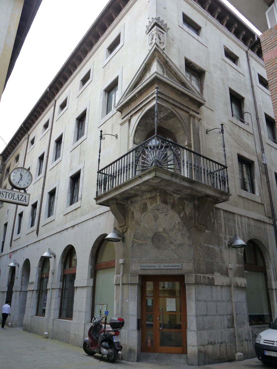 Udaletxearen atzealdea, Deba