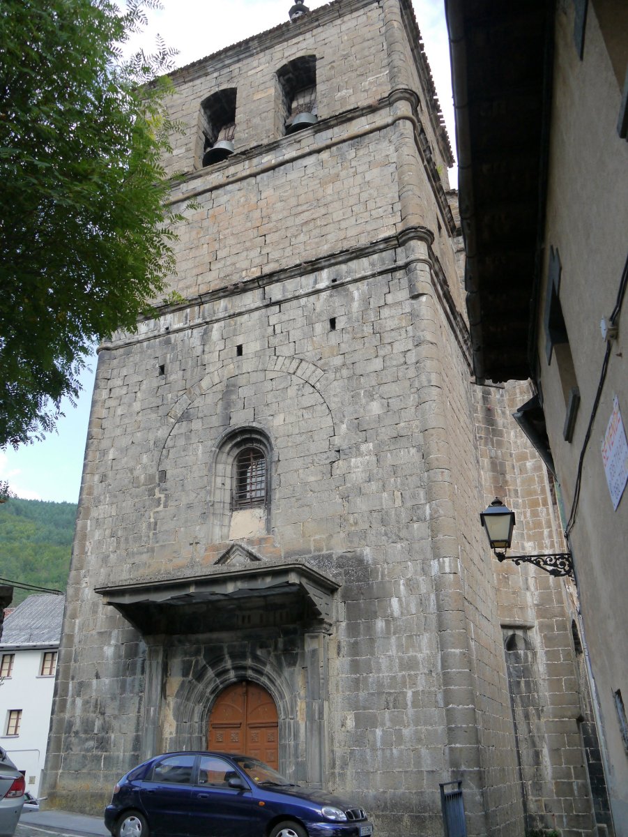 Santa Engrazi eliza, Uztarroze