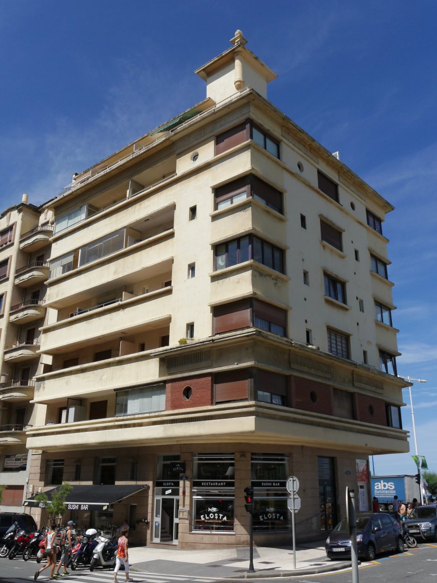 Casa de los Solteros eraikina, Donostia