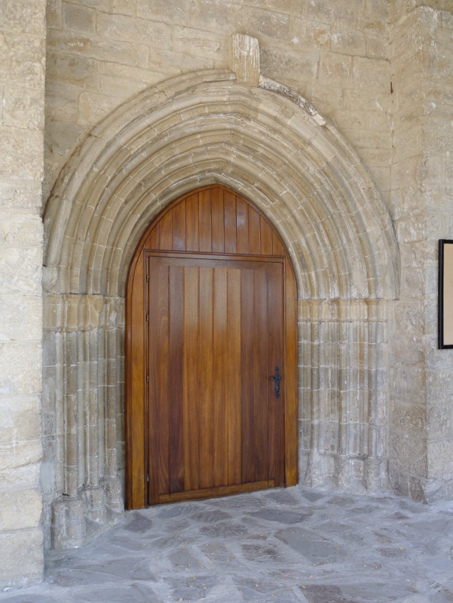 San Pedro eliza, Dorre