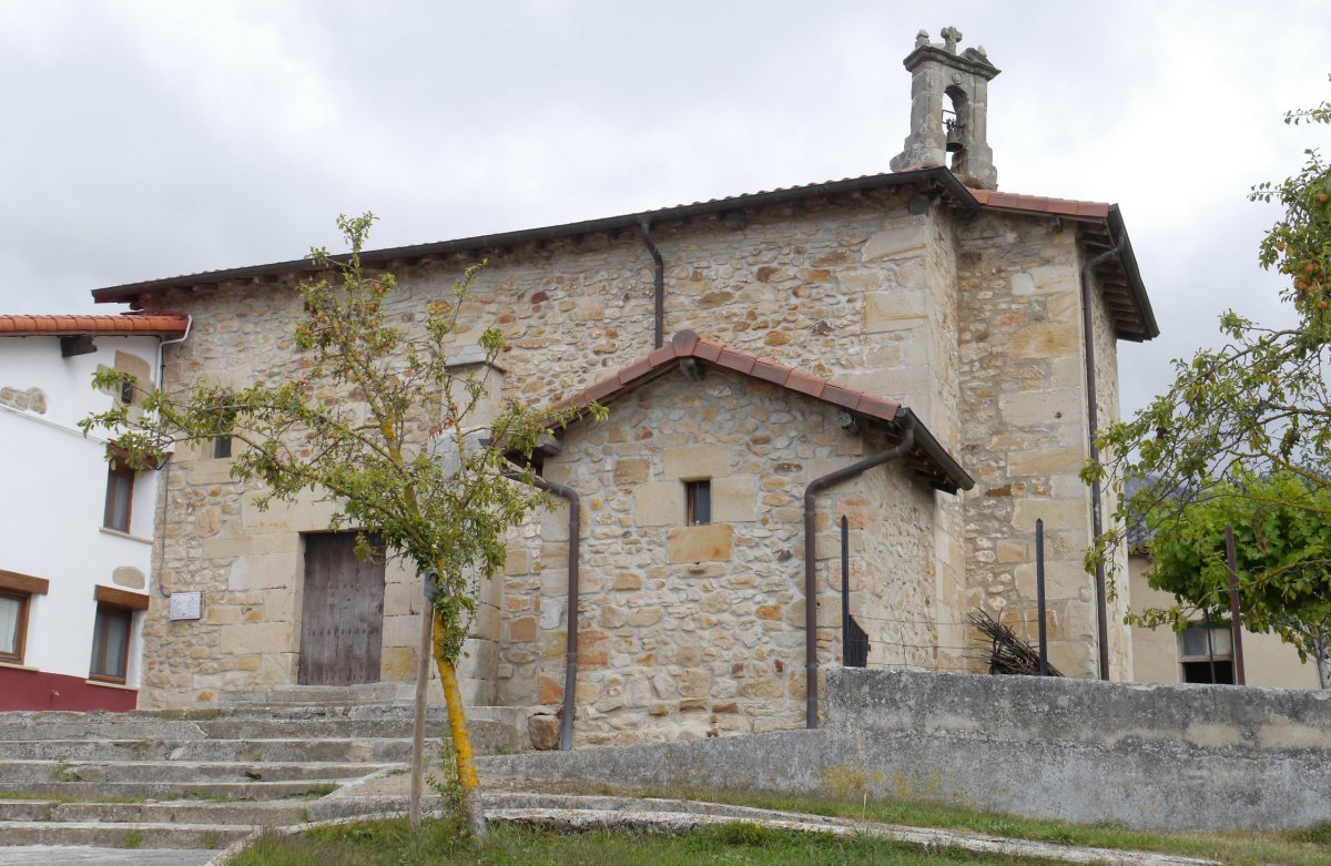 Andra Mari ermita, Araia