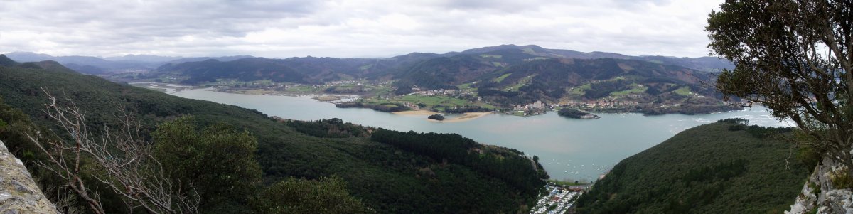 Atxarretik itsasadarraren ikuspegia