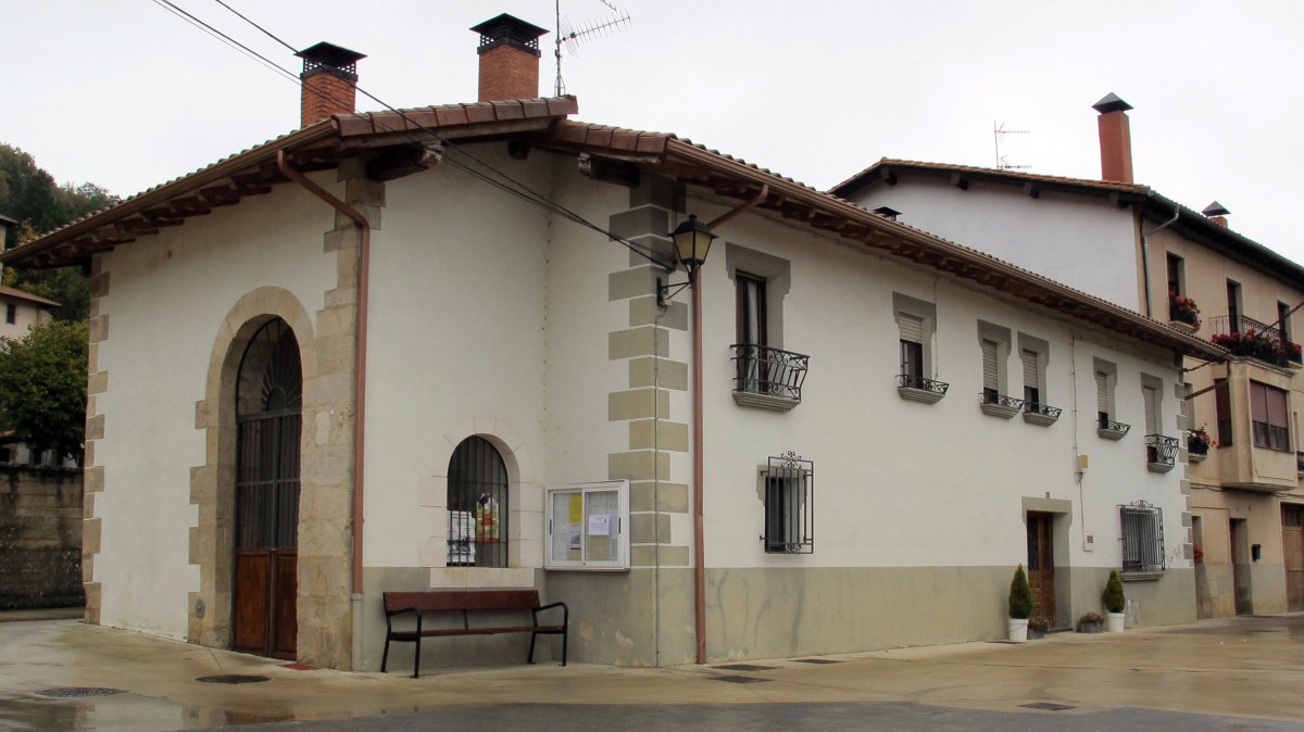 El Cristo ermita, Birgara Goien