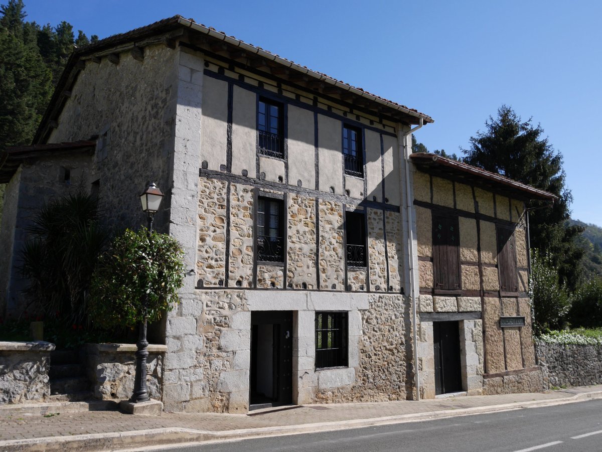 Ospitalzar etxea, Albiztur