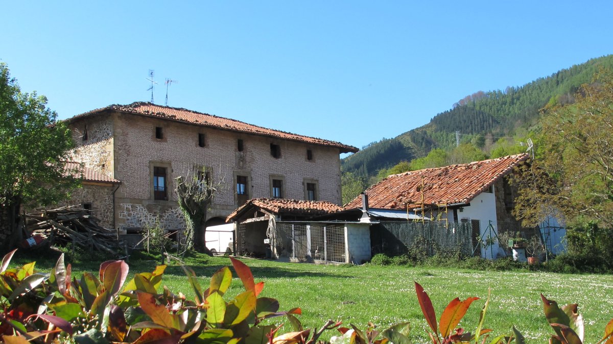 Zabaleta baserria eta San Juan ermita, Urretxu