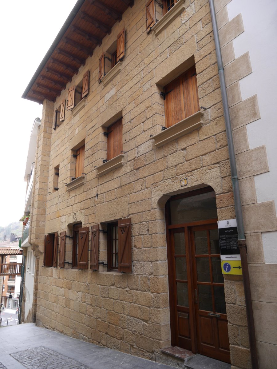 Kale Nagusia 3, Orio