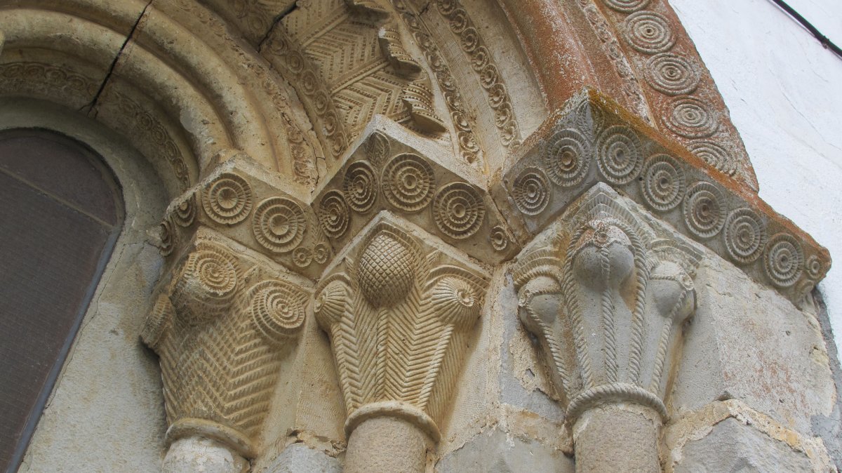 San Pedro eliza, Beluntza