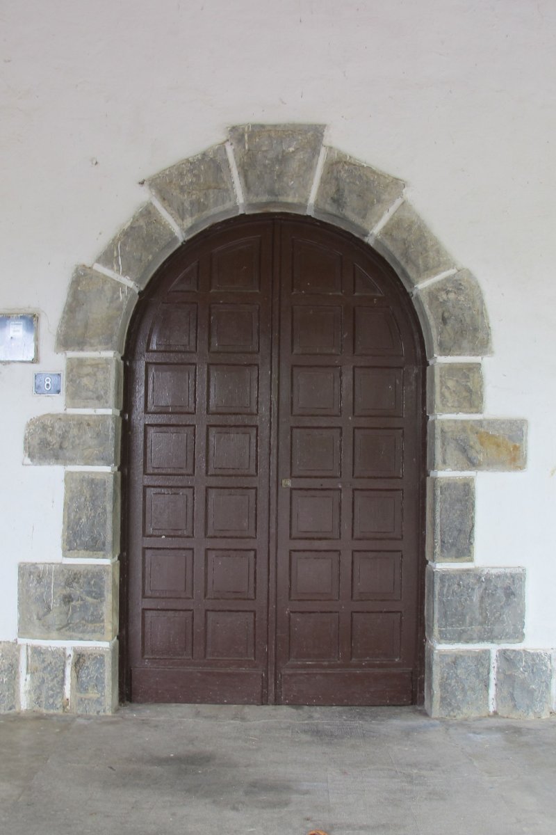 San Bartolome ermita, Landa