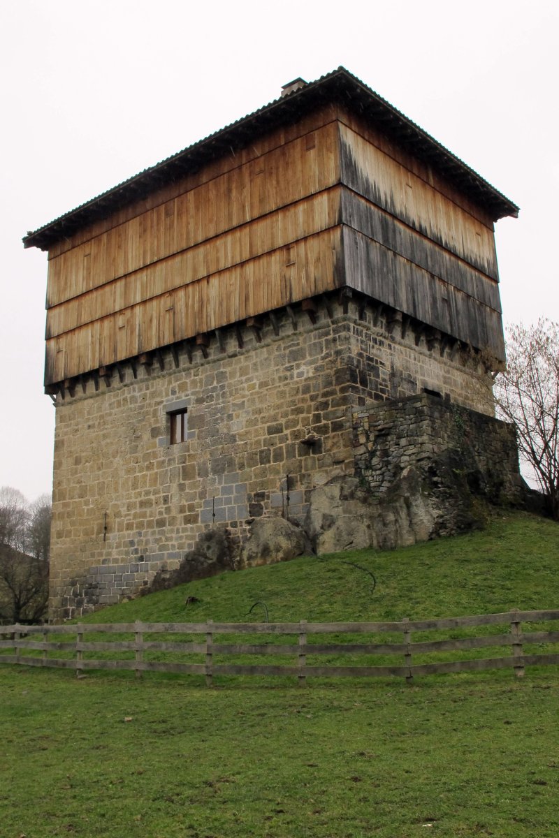Jauregia dorretxea, Donamaria