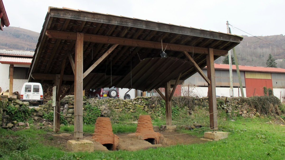 Antzinako Larla mendiko burdin labearen maketak, Arrosa