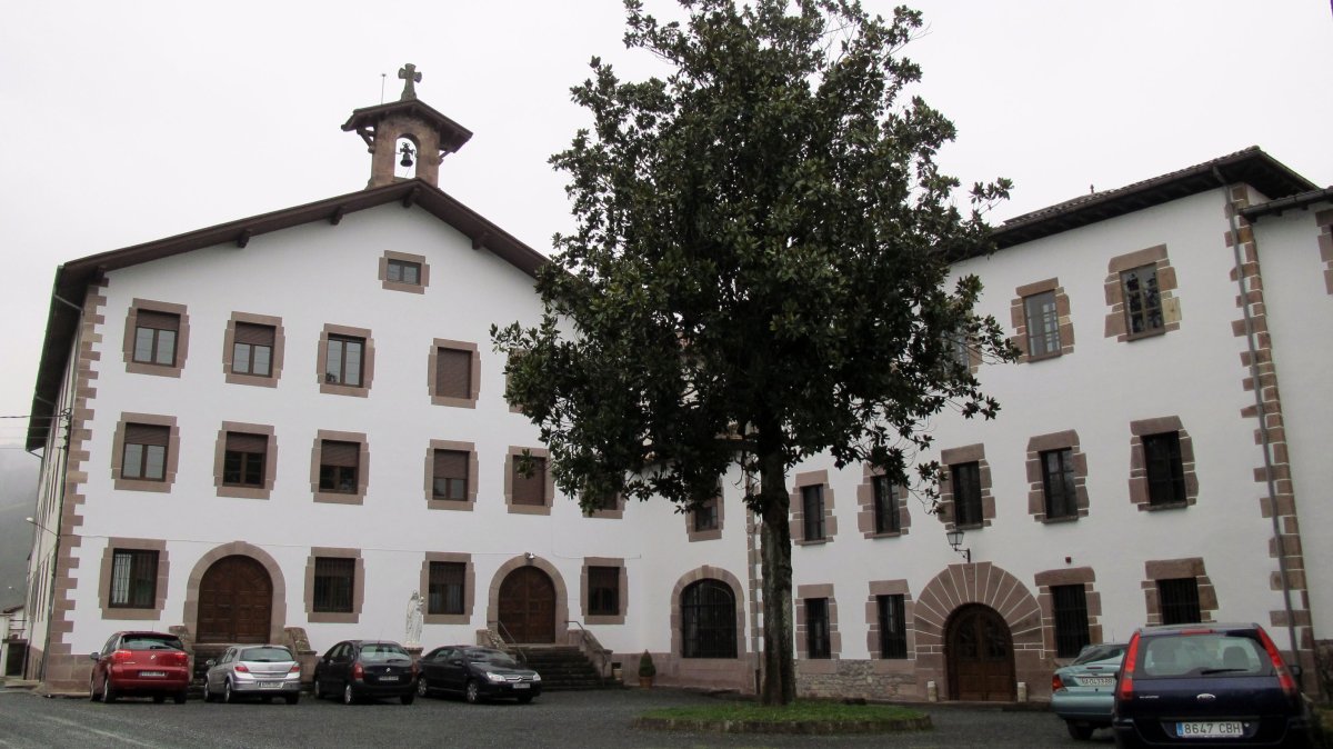 Sagrada Familiaren Mojetxea, Oharriz