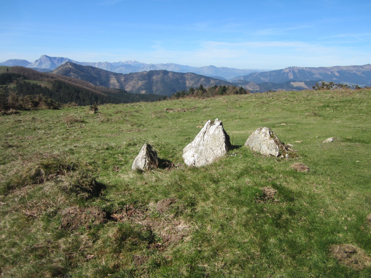 Dólmen Kalamua 2  (Abril  2015)