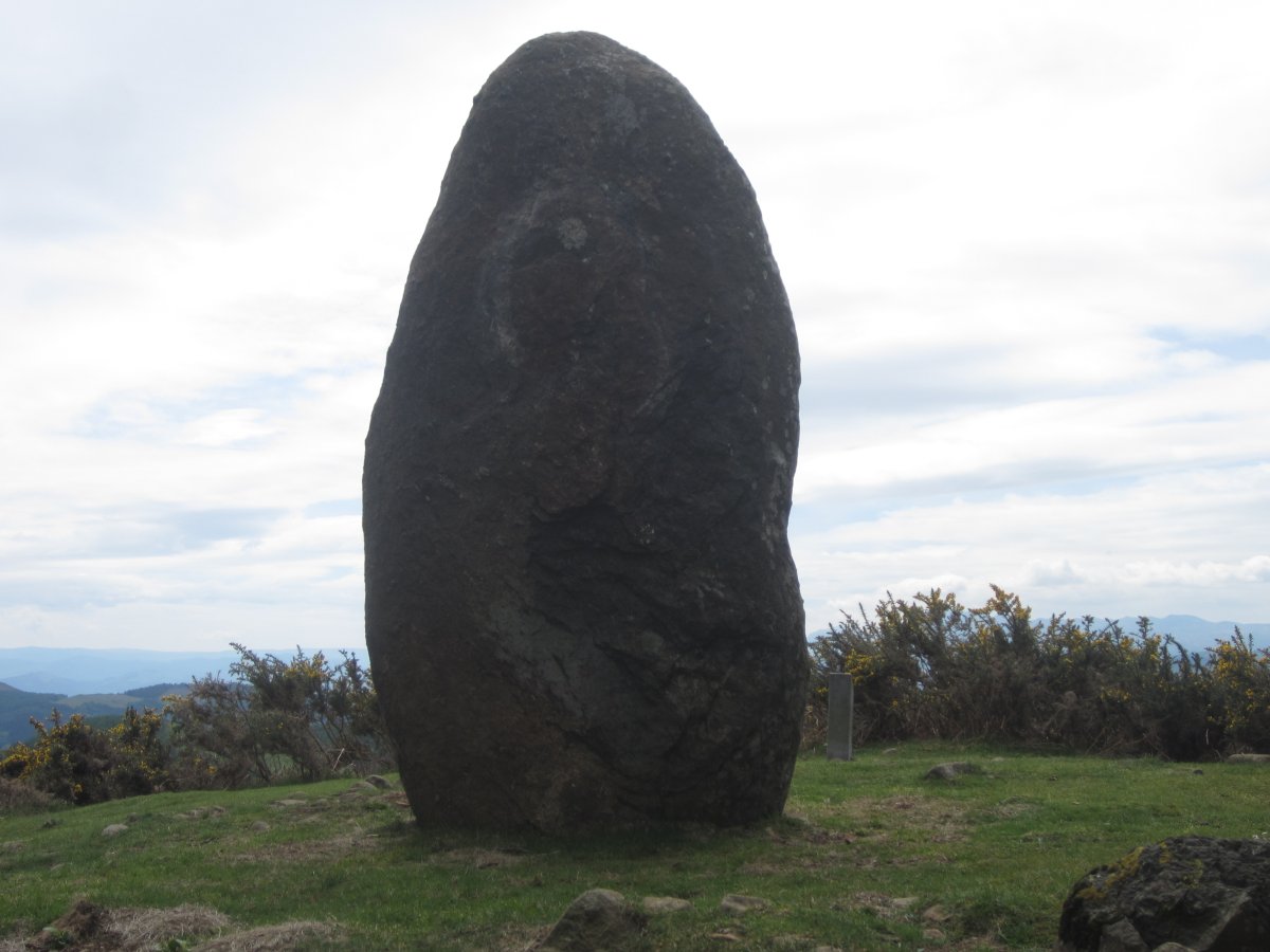 Menhir Arribiribilleta   Abril 2015