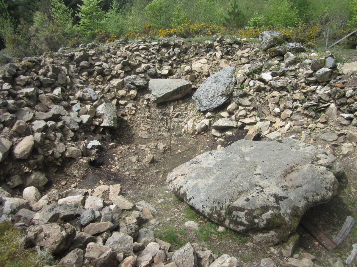 Dólmen Keixetako Egiya Hego   (Abril  2015)