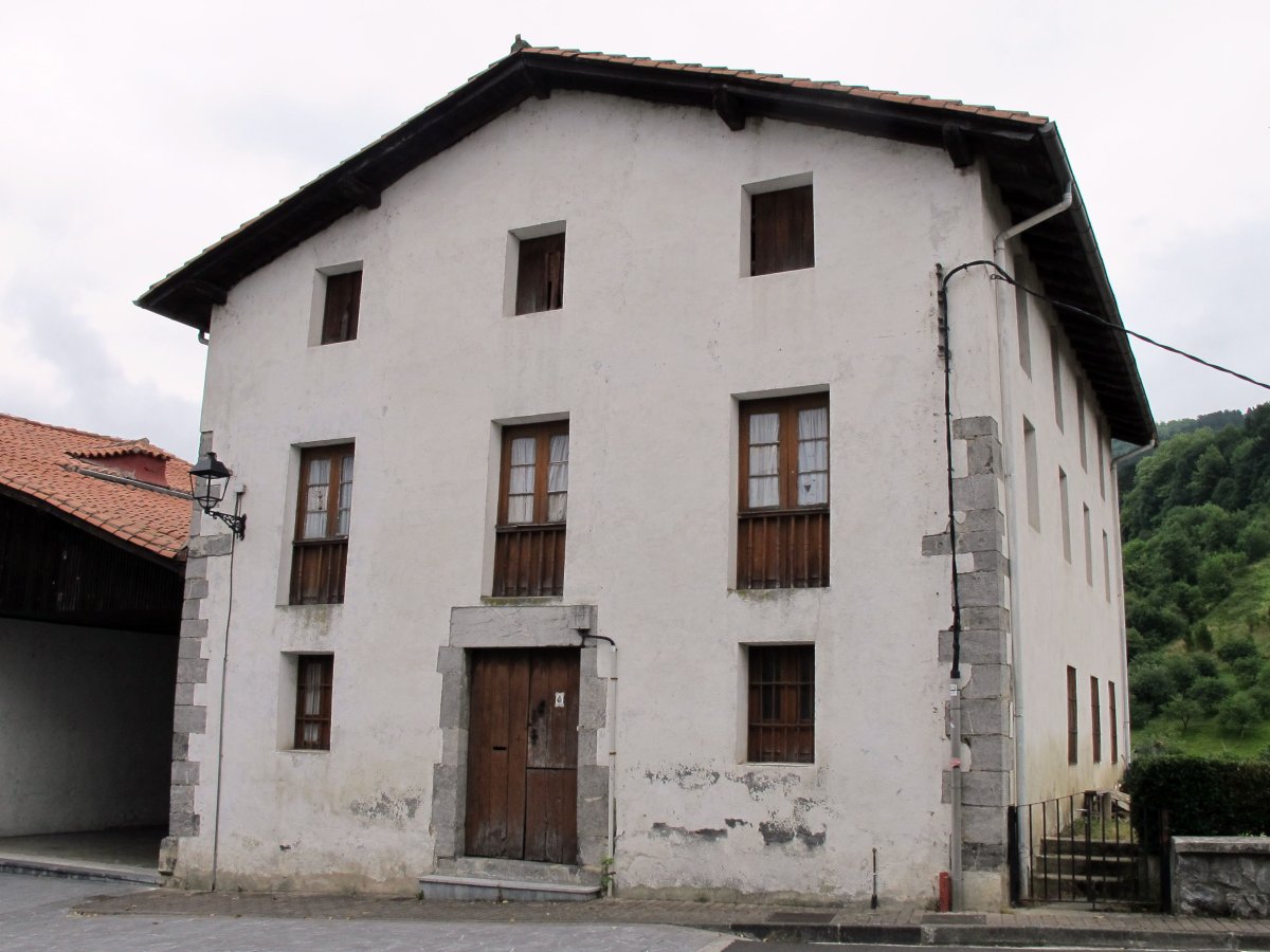 Apaizetxea etxea, Arama