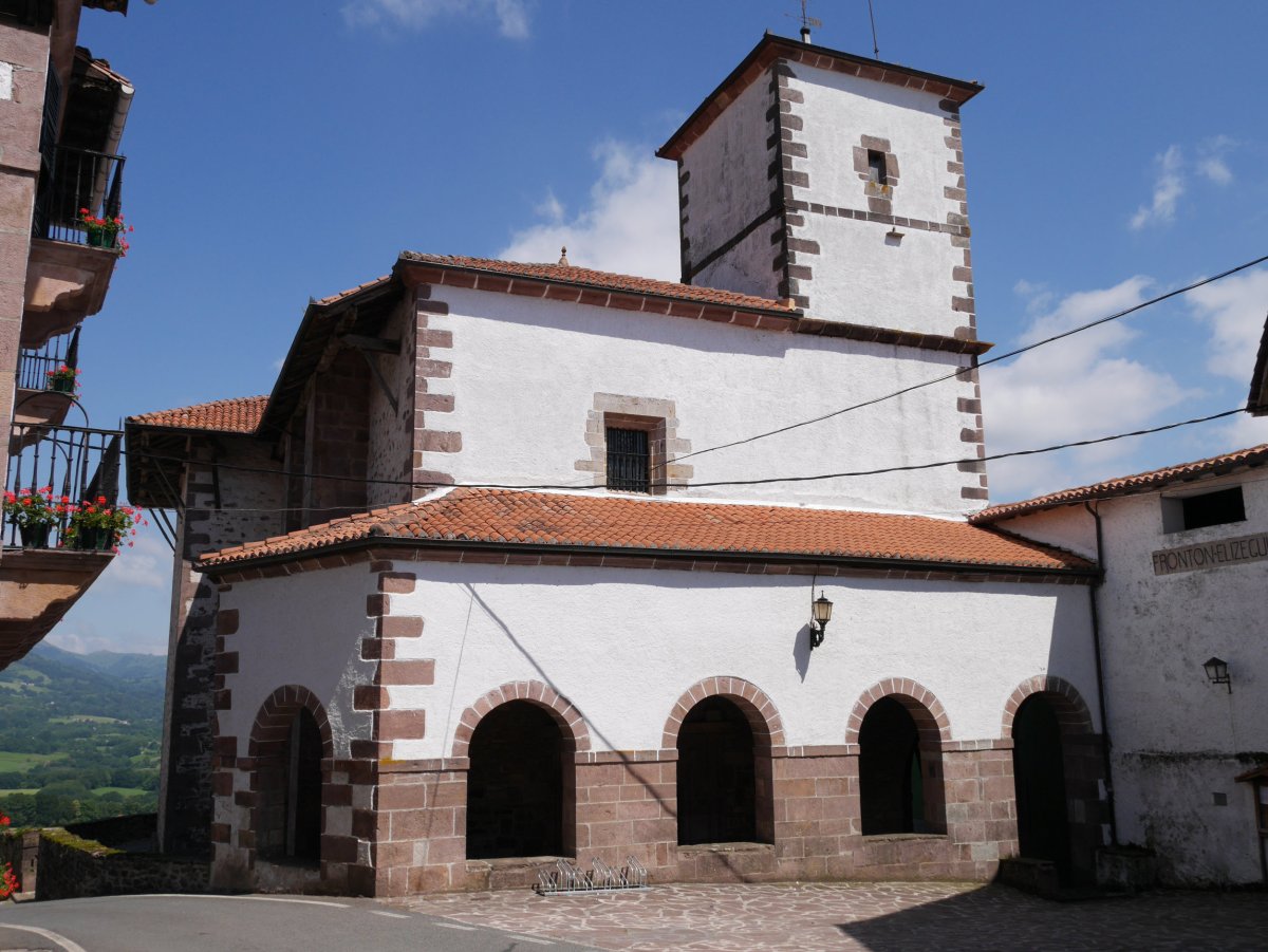 San Andres eliza, Azpilkueta