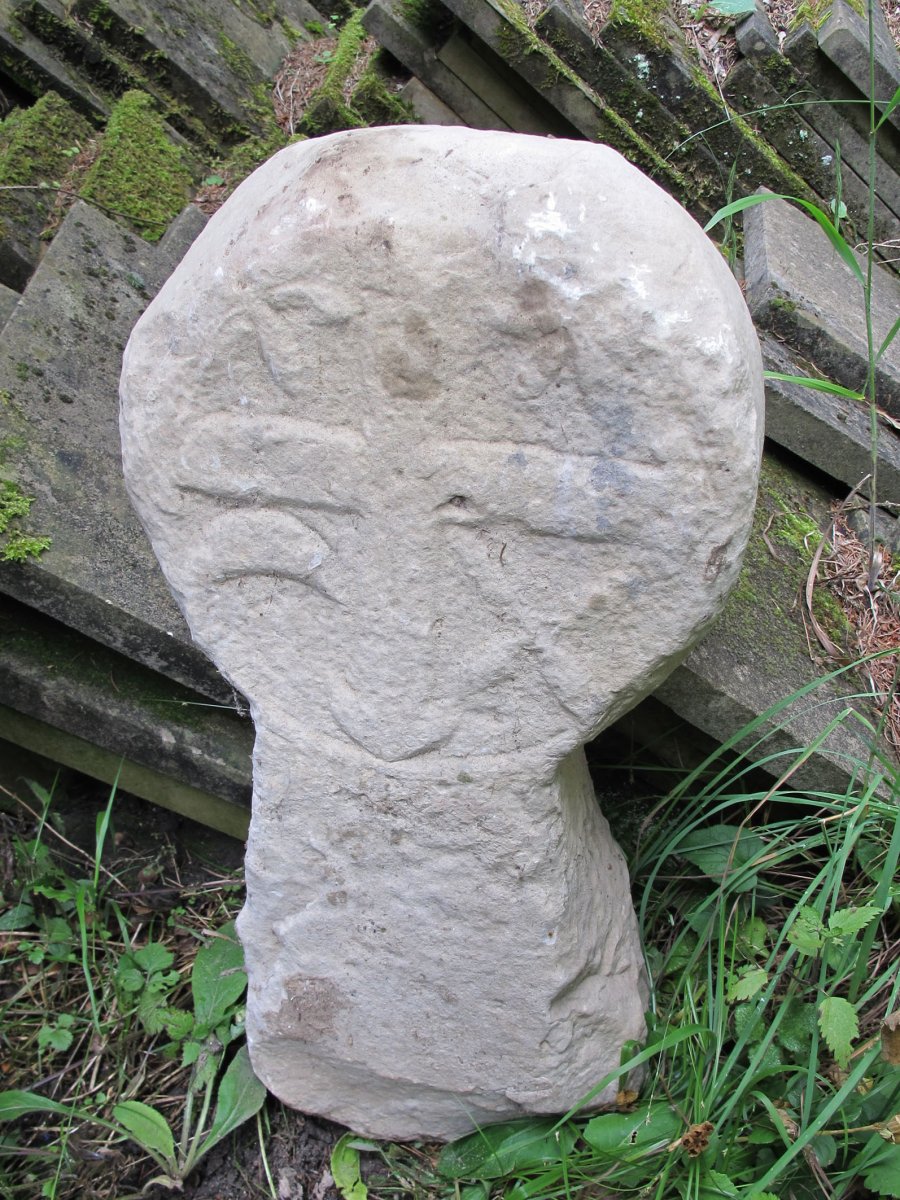 Hilarria ermitaren barruan, Anue