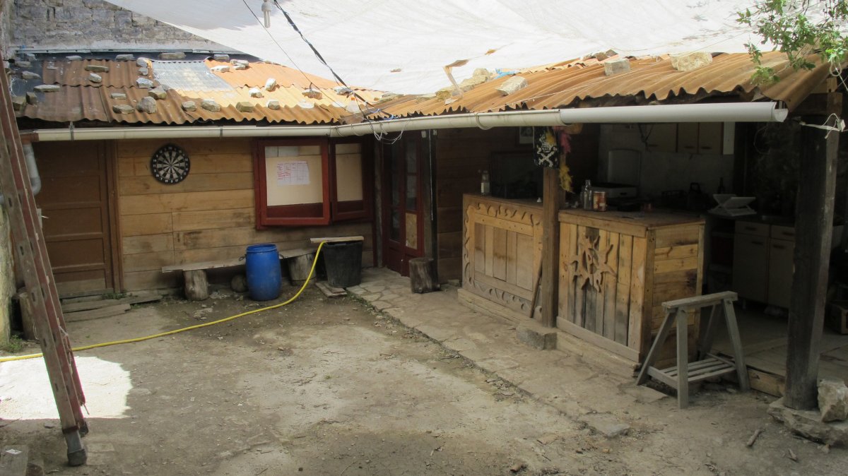 San Adrian elizaren hondakinak, Zazpe-Artzibar