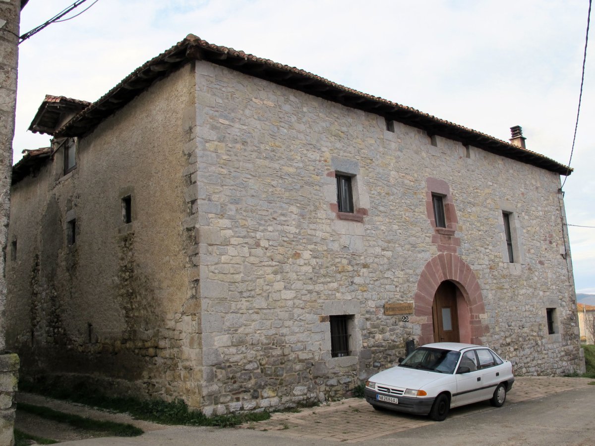 Erramunenea etxea, Leazkue-Anue