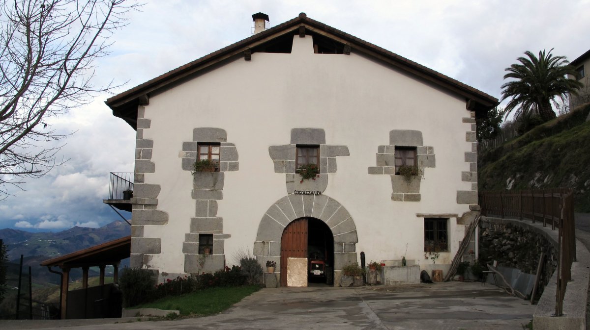 Gogortzanea etxea, Orexa