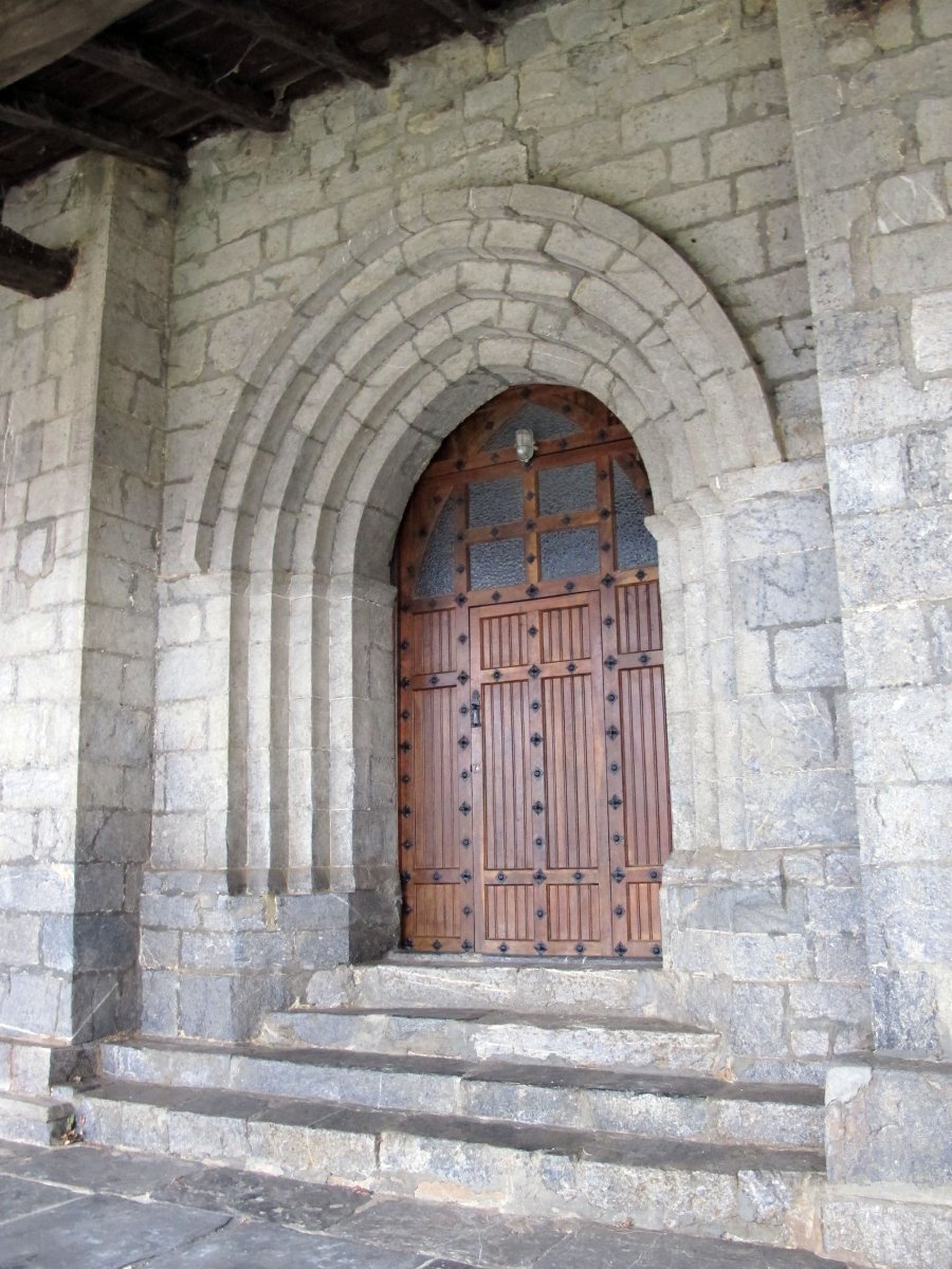 San Esteban eliza, Azpirotz-Larraun