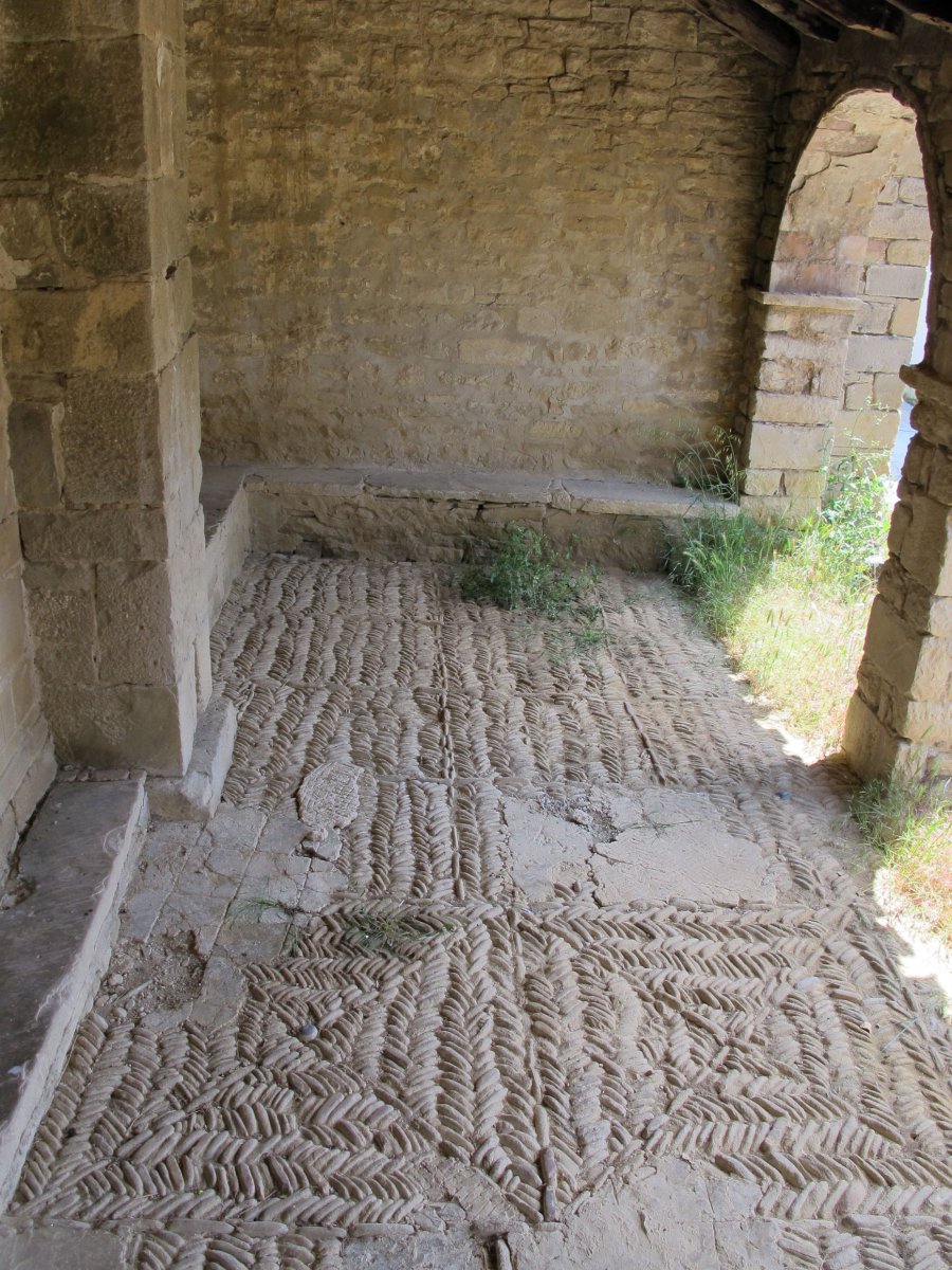 San Martin eliza, Moriones-Ezporogi