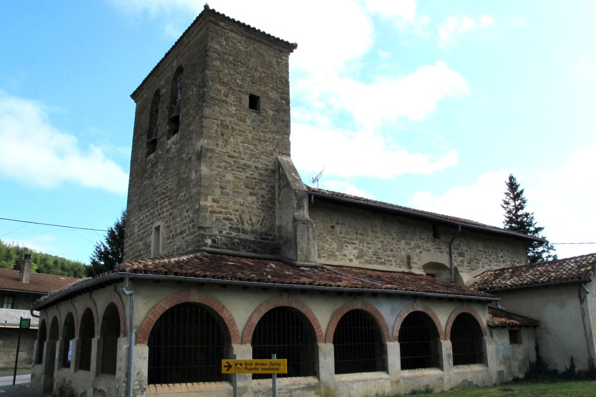 San Nikolas eliza, Larrasoaña-Esteribar