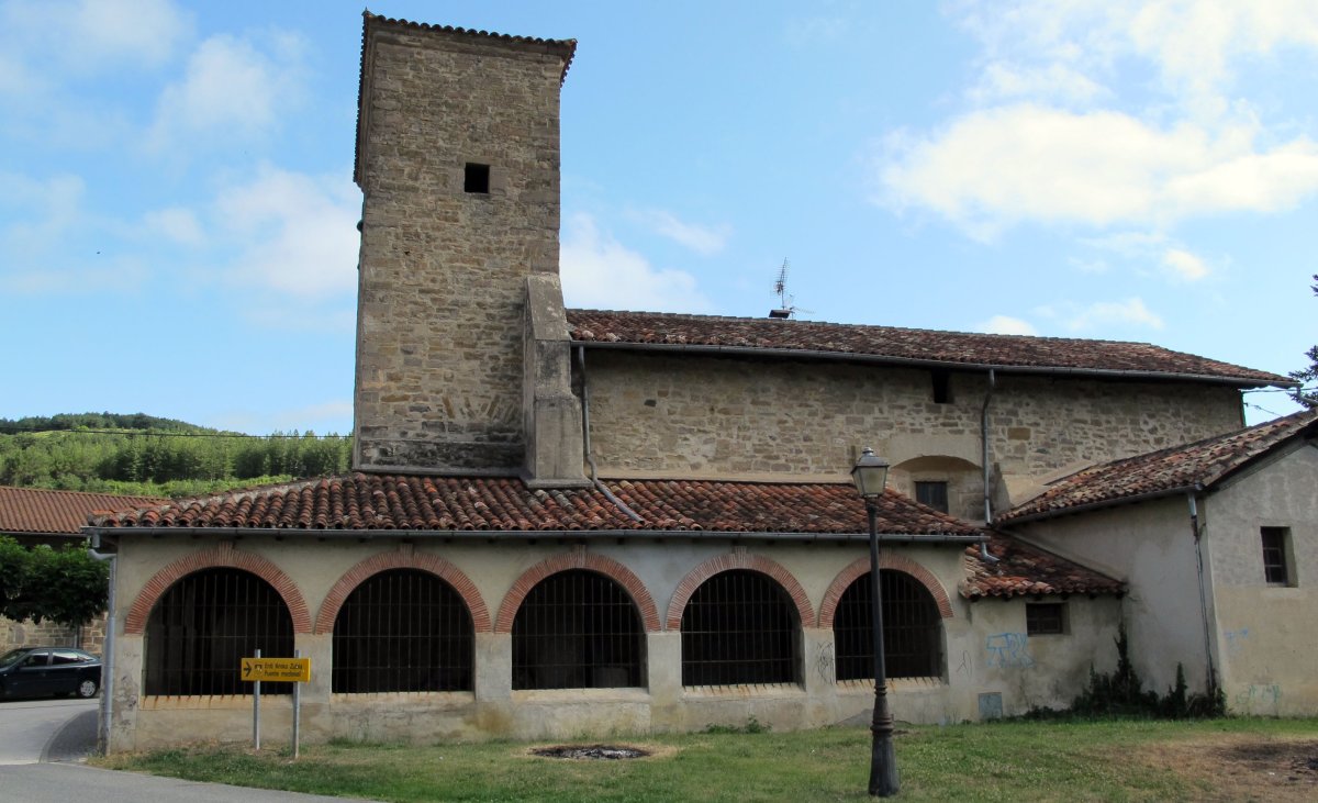 San Nikolas eliza, Larrasoaña-Esteribar