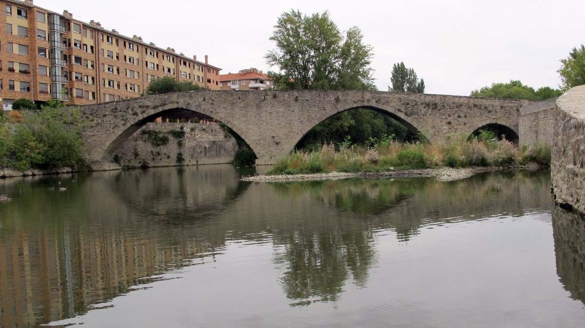 Santa Engracia zubia, Iruñea