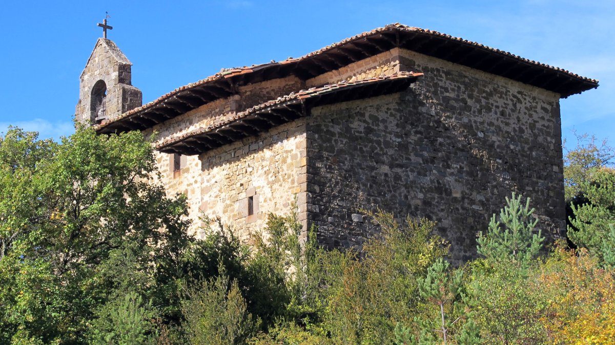 Zuberoako Andra Mari ermita, Garde