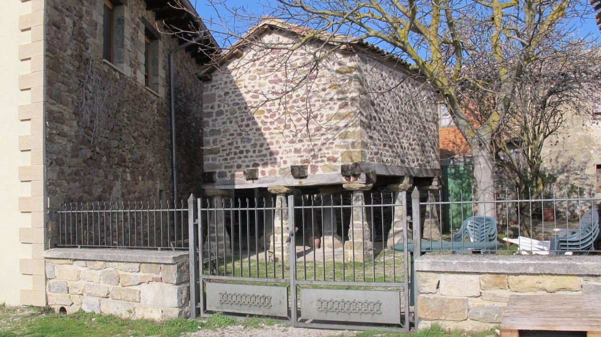 Hospital garaia, Ekai-Longida