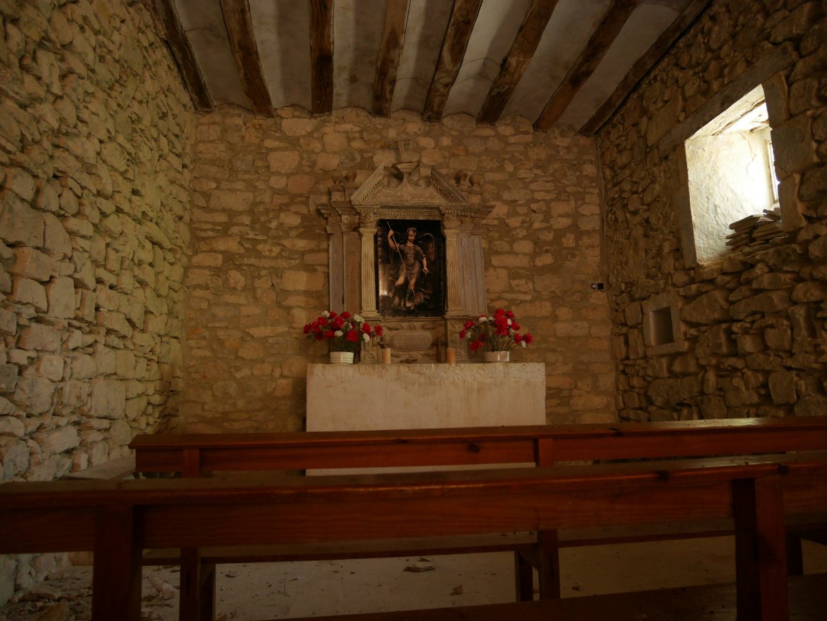 San Migel ermitaren barru aldea