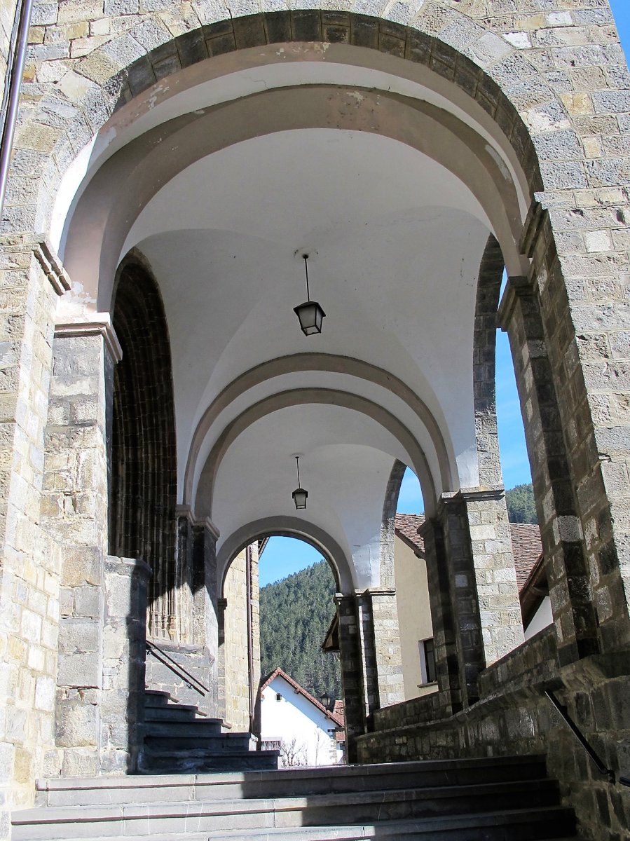 San Juan eliza, Otsagabia