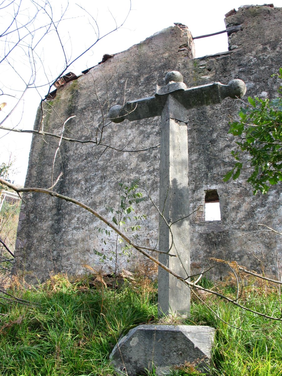 Santa Kruz ermita Elduain aldean