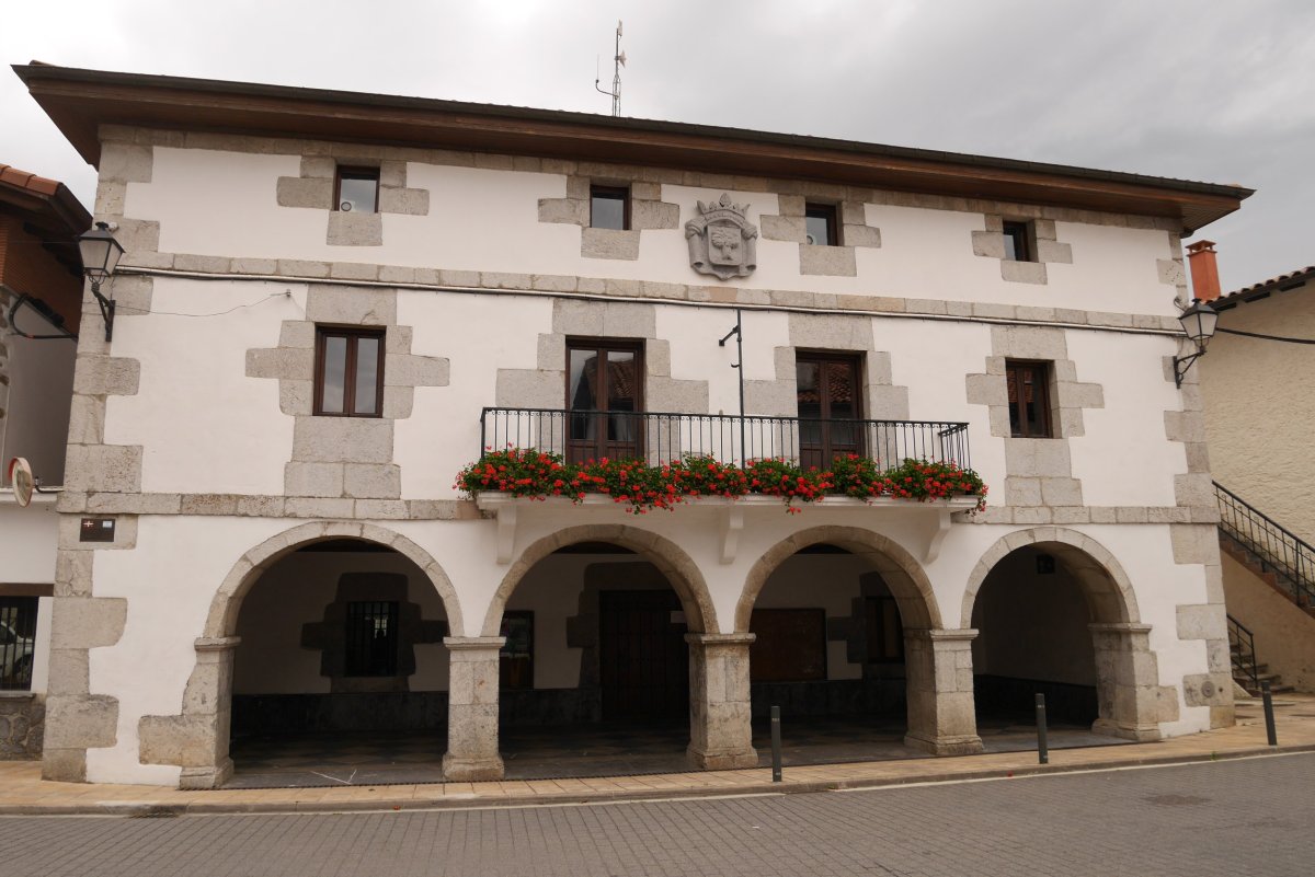 Udaletxea, Abaltzisketa