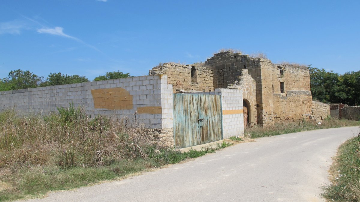 Trinidad de Cuevas ermita, Viana