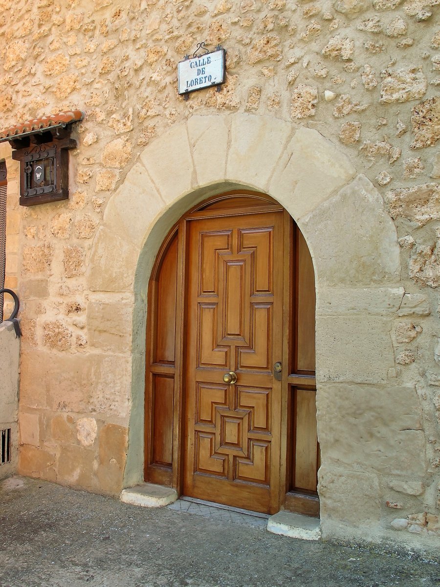 Loretoko Andramaria ermita izandakoaren sarrerako Atea, Genevilla