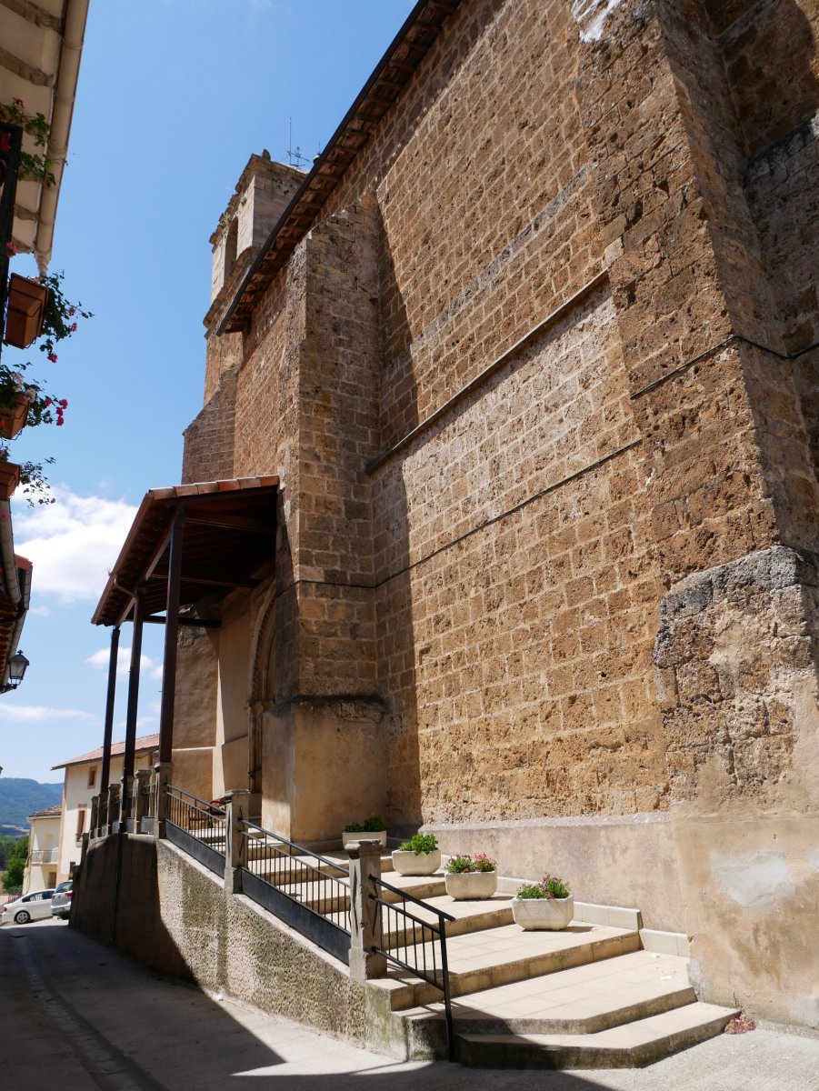 San Esteban eliza, Genevila