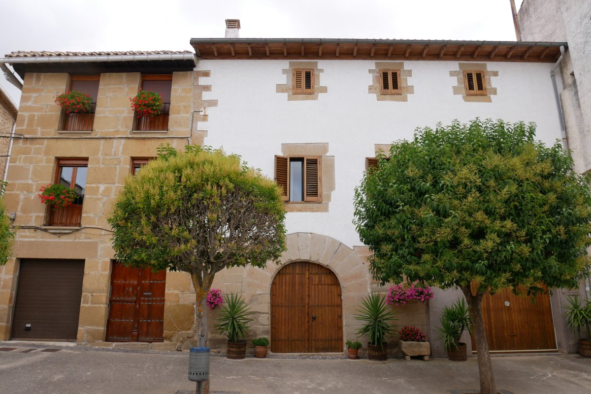 Concepcion kaleko etxeak, Mañeru